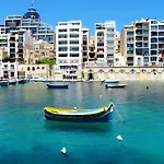 Bright 3br With Sea Views In By Buena Vista Lägenhet Sliema