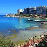 Bright 3br With Sea Views In By Buena Vista Sliema