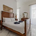 Bright 3br With Sea Views In By Buena Vista * Sliema