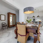 Bright 3br With Sea Views In By Buena Vista *