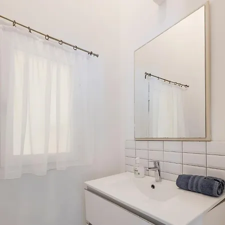 Bright 3br With Sea Views In By Buena Vista شقة