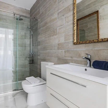 Bright 3br With Sea Views In By Buena Vista * سليمة